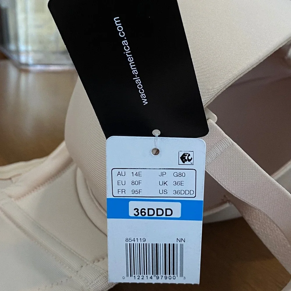 Wacoal Red Carpet Strapless Full Busted Underwire‎ Bra 854119 Nude 36DDD